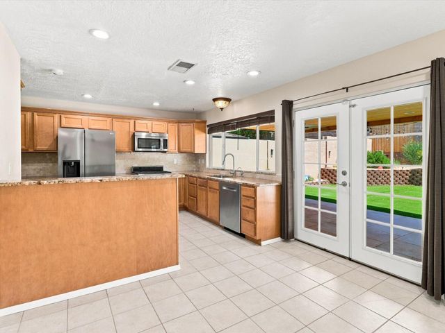 5300 Dee Drive NE, Albuquerque, NM 87111
