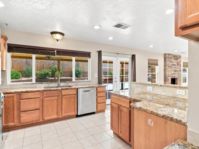 5300 Dee Drive NE, Albuquerque, NM 87111