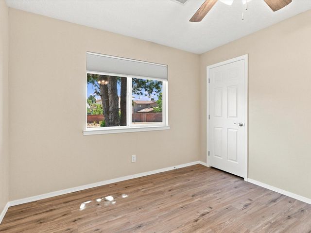 5300 Dee Drive NE, Albuquerque, NM 87111