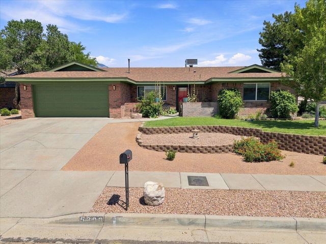 5300 Dee Drive NE, Albuquerque, NM 87111