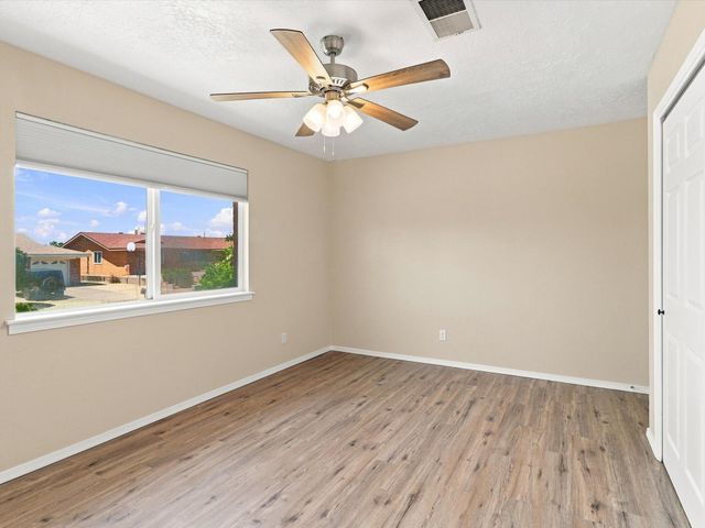 5300 Dee Drive NE, Albuquerque, NM 87111