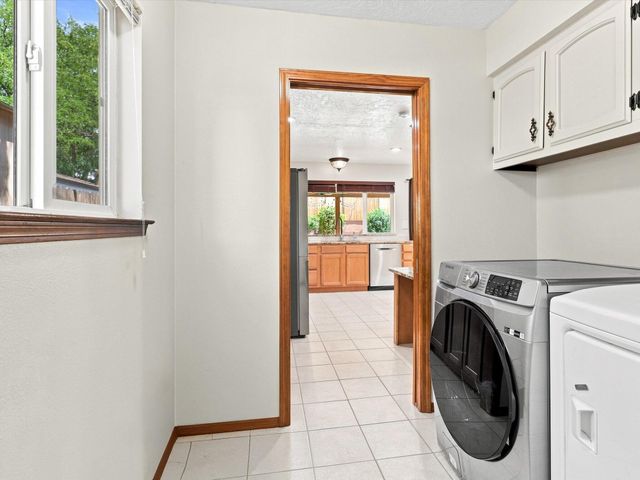 5300 Dee Drive NE, Albuquerque, NM 87111