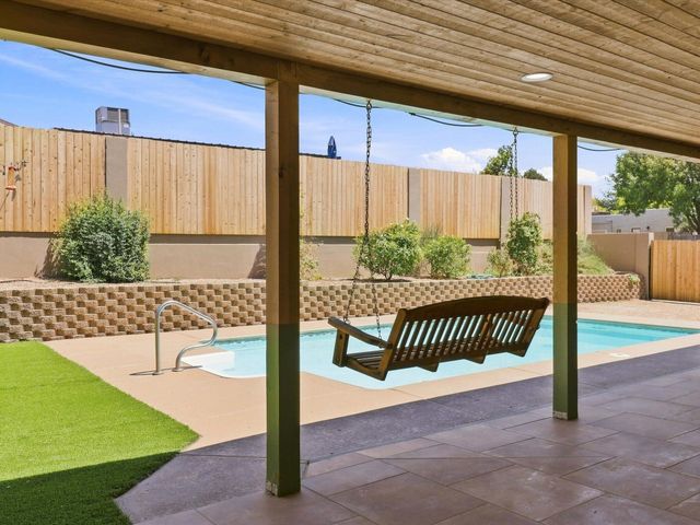 5300 Dee Drive NE, Albuquerque, NM 87111