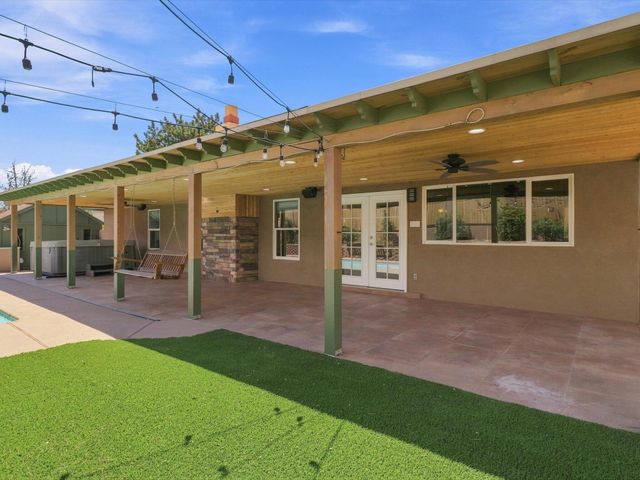 5300 Dee Drive NE, Albuquerque, NM 87111