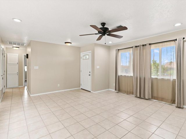 5300 Dee Drive NE, Albuquerque, NM 87111