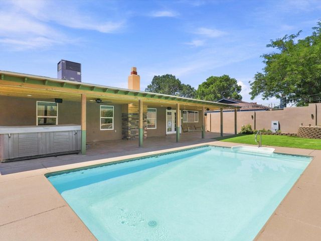 5300 Dee Drive NE, Albuquerque, NM 87111