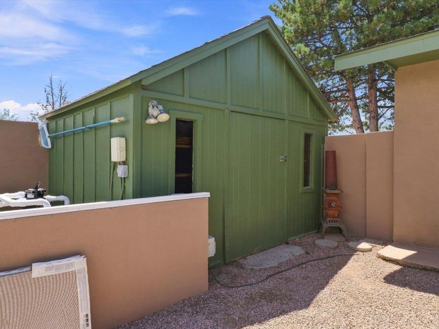 5300 Dee Drive NE, Albuquerque, NM 87111