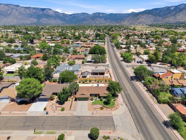 5300 Dee Drive NE, Albuquerque, NM 87111