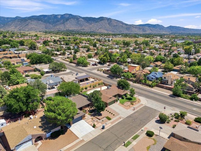 5300 Dee Drive NE, Albuquerque, NM 87111