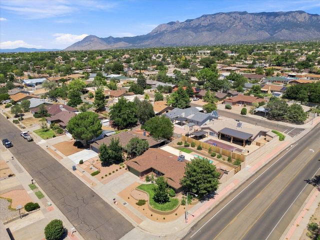 5300 Dee Drive NE, Albuquerque, NM 87111
