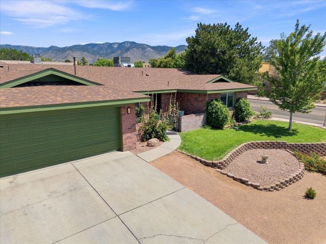 5300 Dee Drive NE, Albuquerque, NM 87111