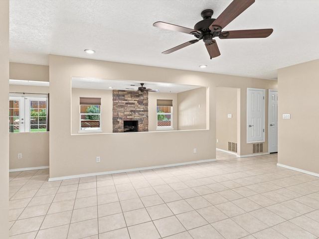 5300 Dee Drive NE, Albuquerque, NM 87111