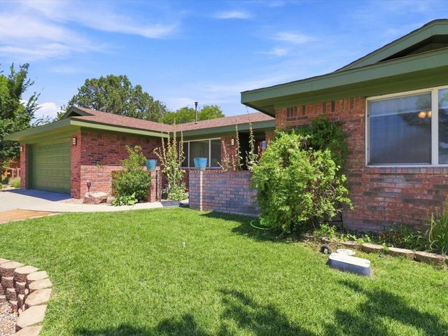 5300 Dee Drive NE, Albuquerque, NM 87111