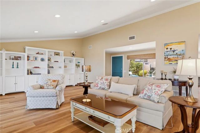 31272 Palma, Laguna Niguel, CA 92677