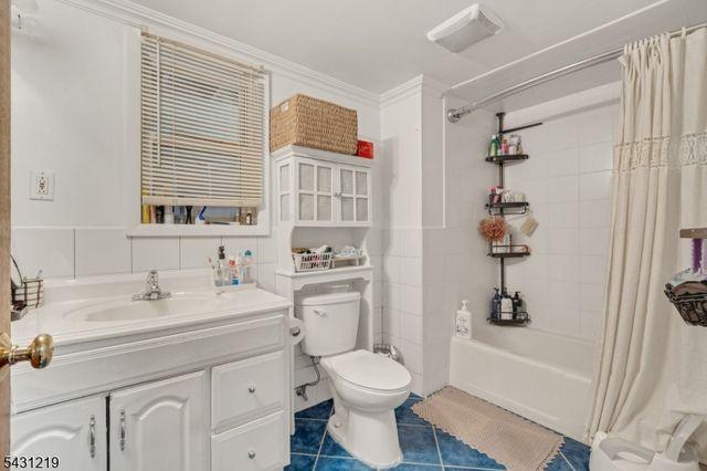 80 Elm St, Newark City, NJ 07105