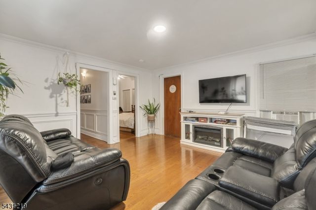 80 Elm St, Newark City, NJ 07105