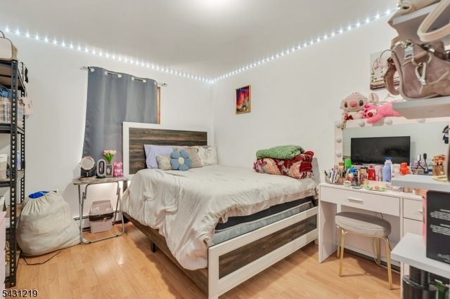80 Elm St, Newark City, NJ 07105