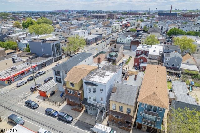 80 Elm St, Newark City, NJ 07105