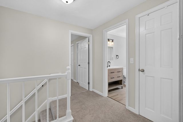 81 Moon Hill Rd, Northbridge, MA 01534