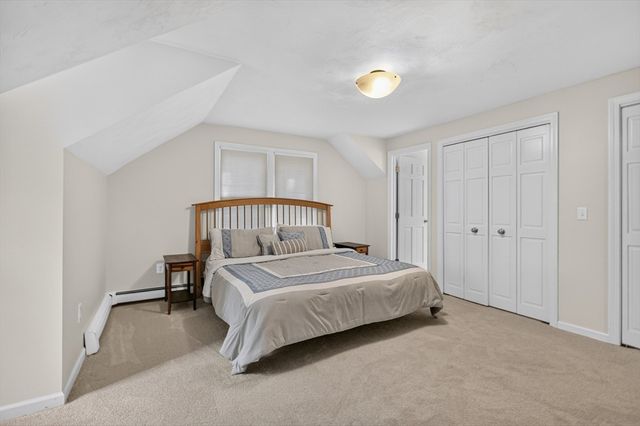81 Moon Hill Rd, Northbridge, MA 01534