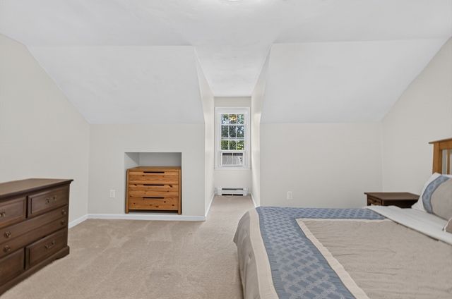 81 Moon Hill Rd, Northbridge, MA 01534