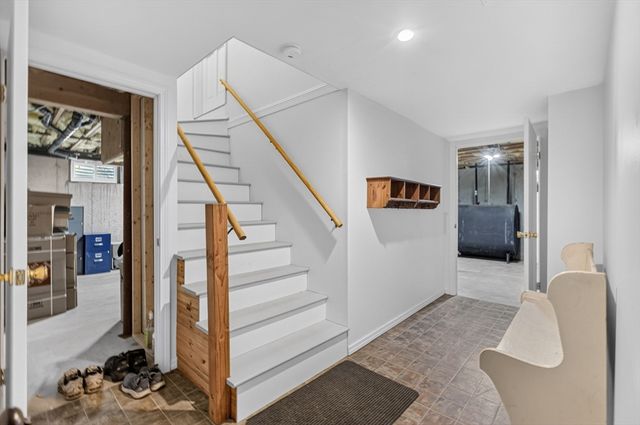 81 Moon Hill Rd, Northbridge, MA 01534