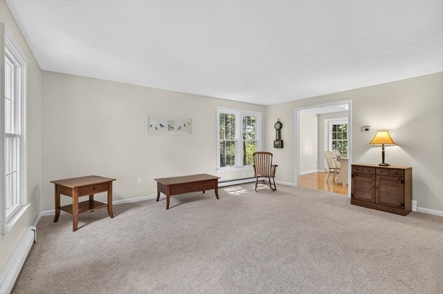 81 Moon Hill Rd, Northbridge, MA 01534