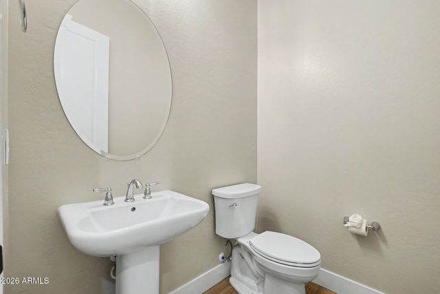 10331 E THORNTON Avenue, Mesa, AZ 85212