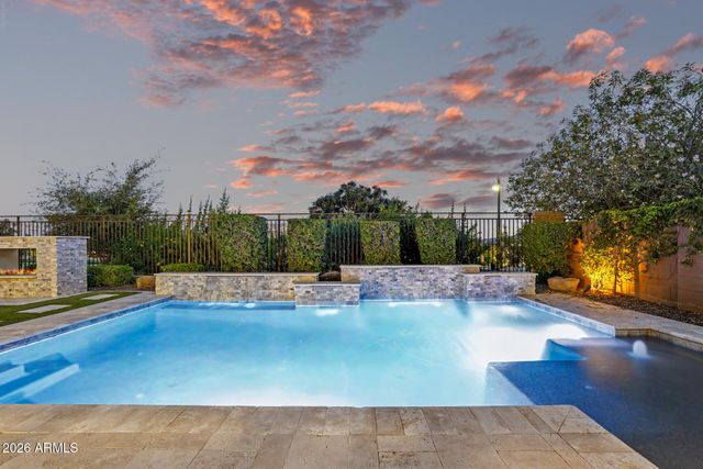10331 E THORNTON Avenue, Mesa, AZ 85212