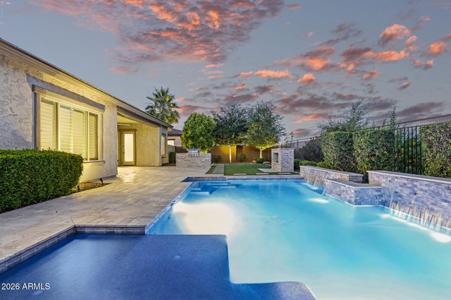 10331 E THORNTON Avenue, Mesa, AZ 85212
