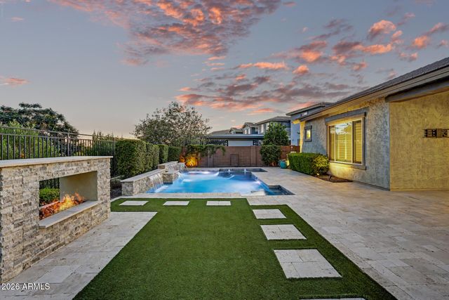 10331 E THORNTON Avenue, Mesa, AZ 85212