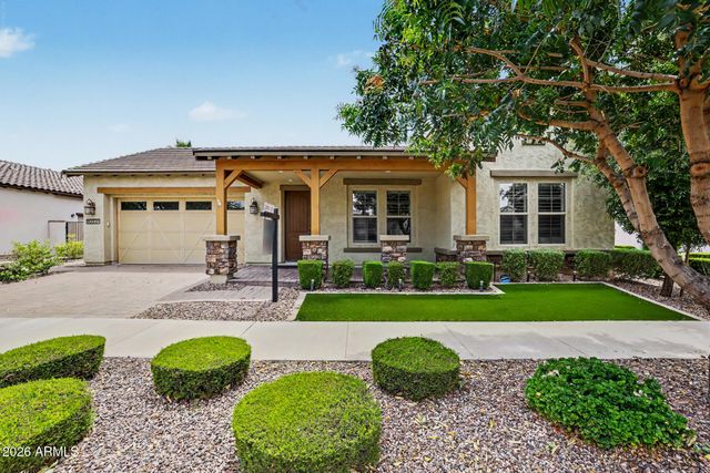 10331 E THORNTON Avenue, Mesa, AZ 85212