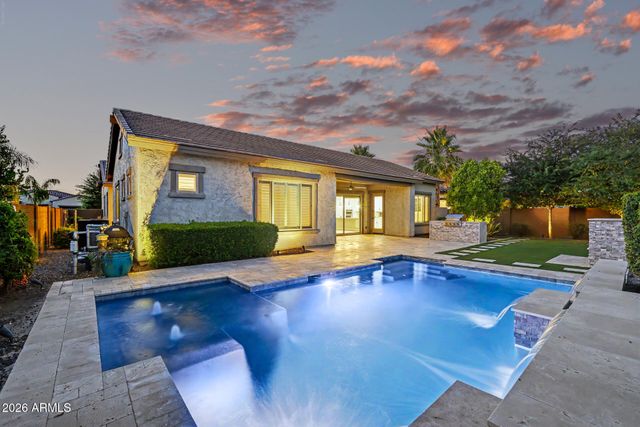 10331 E THORNTON Avenue, Mesa, AZ 85212