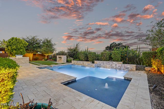 10331 E THORNTON Avenue, Mesa, AZ 85212