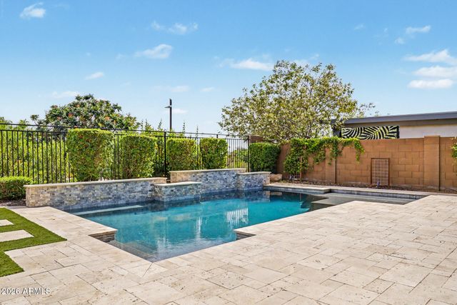 10331 E THORNTON Avenue, Mesa, AZ 85212