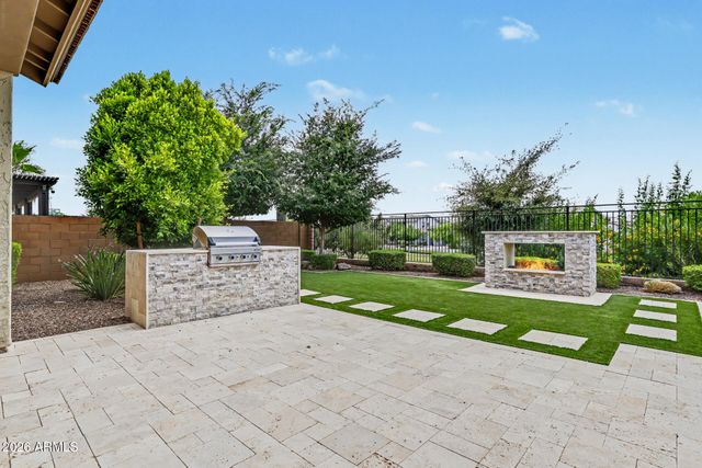 10331 E THORNTON Avenue, Mesa, AZ 85212