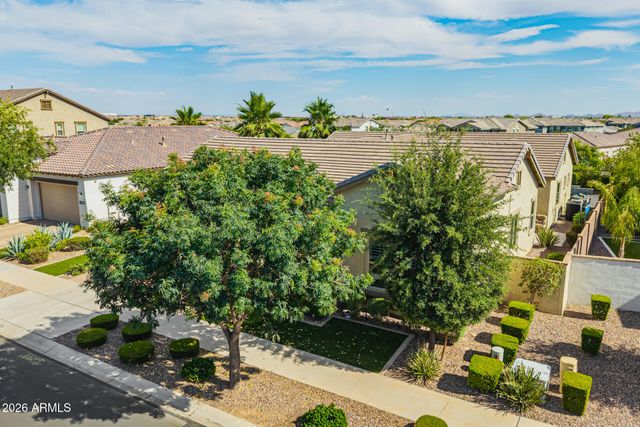 10331 E THORNTON Avenue, Mesa, AZ 85212