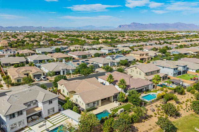 10331 E THORNTON Avenue, Mesa, AZ 85212
