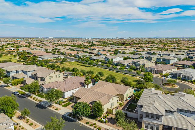 10331 E THORNTON Avenue, Mesa, AZ 85212