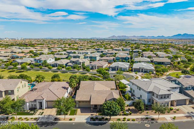 10331 E THORNTON Avenue, Mesa, AZ 85212
