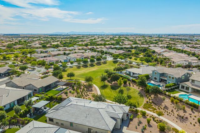 10331 E THORNTON Avenue, Mesa, AZ 85212
