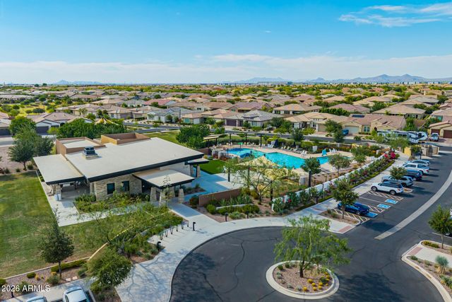 10331 E THORNTON Avenue, Mesa, AZ 85212