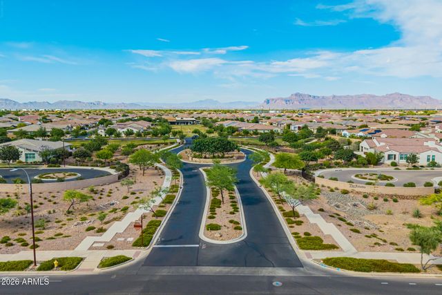 10331 E THORNTON Avenue, Mesa, AZ 85212