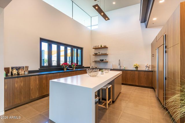 10331 E THORNTON Avenue, Mesa, AZ 85212
