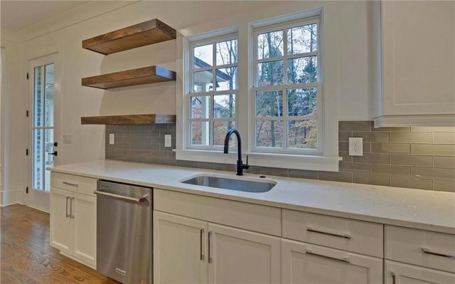 4847 Basingstoke W Drive, Suwanee, GA 30024