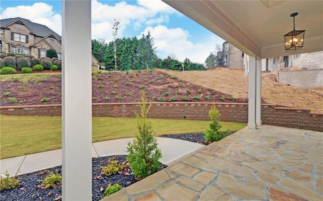 4847 Basingstoke W Drive, Suwanee, GA 30024