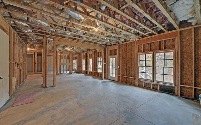 4847 Basingstoke W Drive, Suwanee, GA 30024