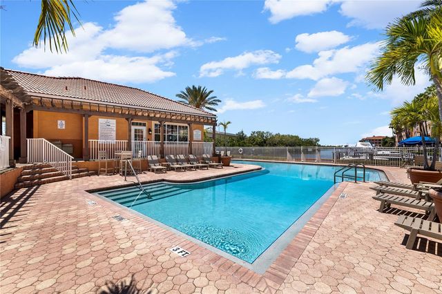 5000 CULBREATH KEY WAY 9-216, Tampa, FL 33611