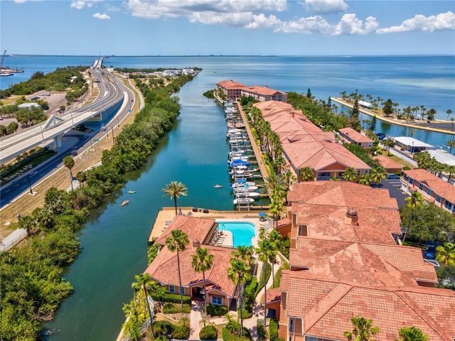 5000 CULBREATH KEY WAY 9-216, Tampa, FL 33611