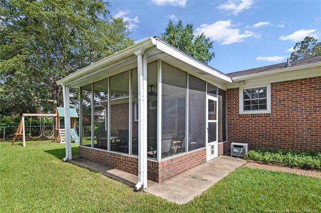 7526 Overbrook Drive, Fayetteville, NC 28303